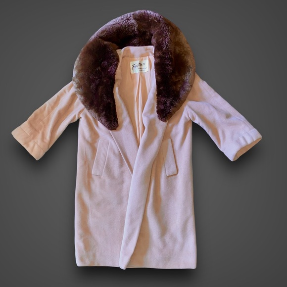 v i n t a g e :: Glamorous Soft Luxe Wool Thick Fur Collar Coat - Picture 5 of 16